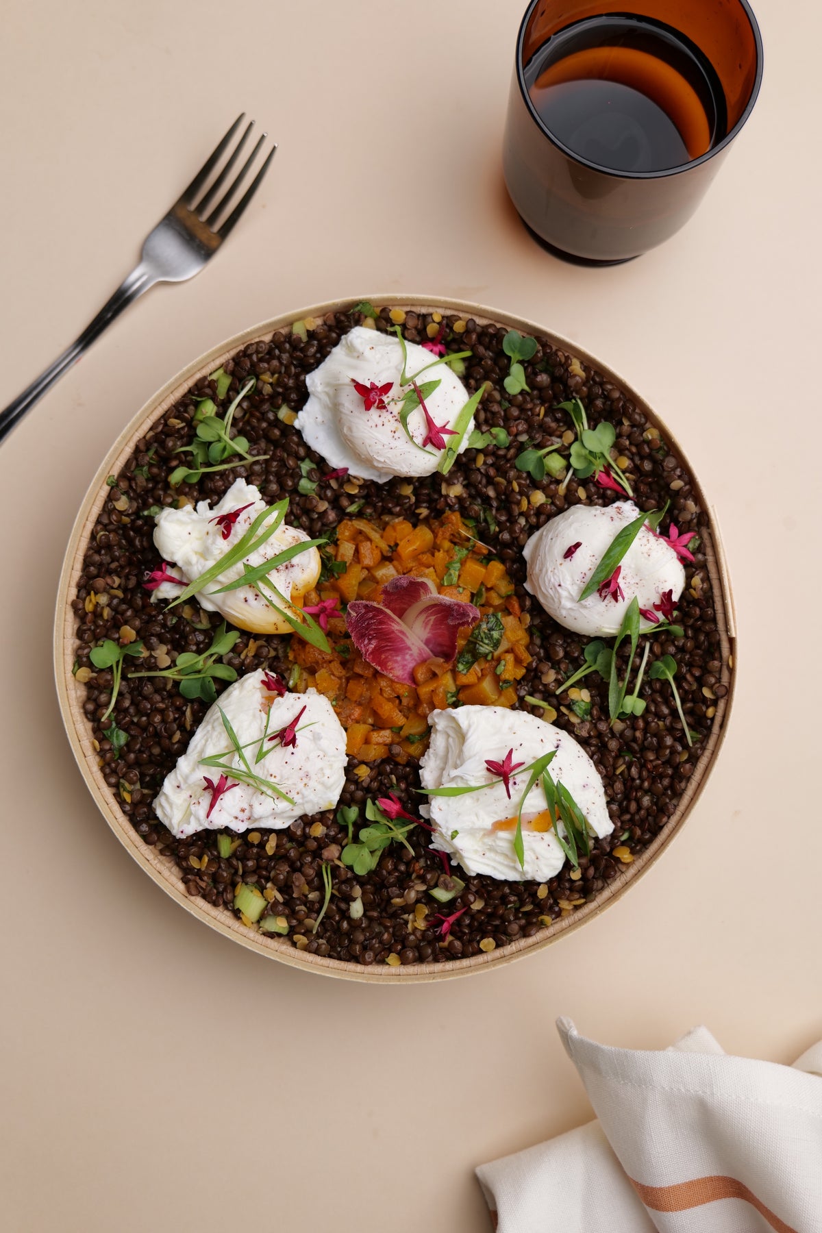 Entrée Tartare de butternut et lentilles, œuf poché (VG)
